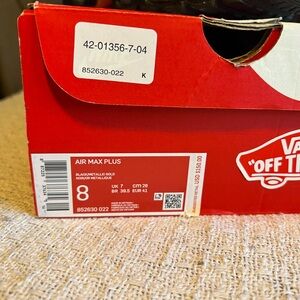 Nike Air Max Plus TN trainers in black and gold #AirMaxPlus